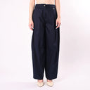 Pantaloni ampi con pinces