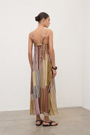 Abito lungo con scollo a V