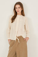 Camicia in pizzo con bordo smerlato