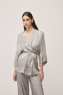 Blusa a kimono con laccio in vita