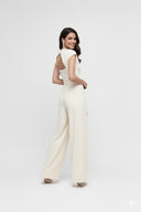 Tuta elegante con scollo a V