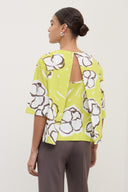 Blusa paricollo con mezza manica
