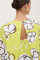 Blusa paricollo con mezza manica