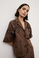 Camicia relaxed con ricamo