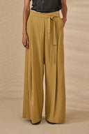 Pantalone palazzo plissé con cintura