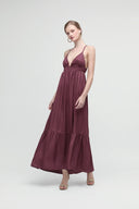 Abito lungo con spalline sottili