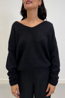 Vicolo Maglione Scollo V Morbido e Spalle Scivolate