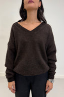 Vicolo Maglione Scollo V Morbido e Spalle Scivolate