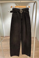 Pantalone nero a vita media