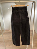 Pantalone nero a vita media