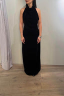 Abito lungo bordeaux con collo halter