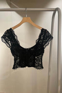 Top corto nero in pizzo